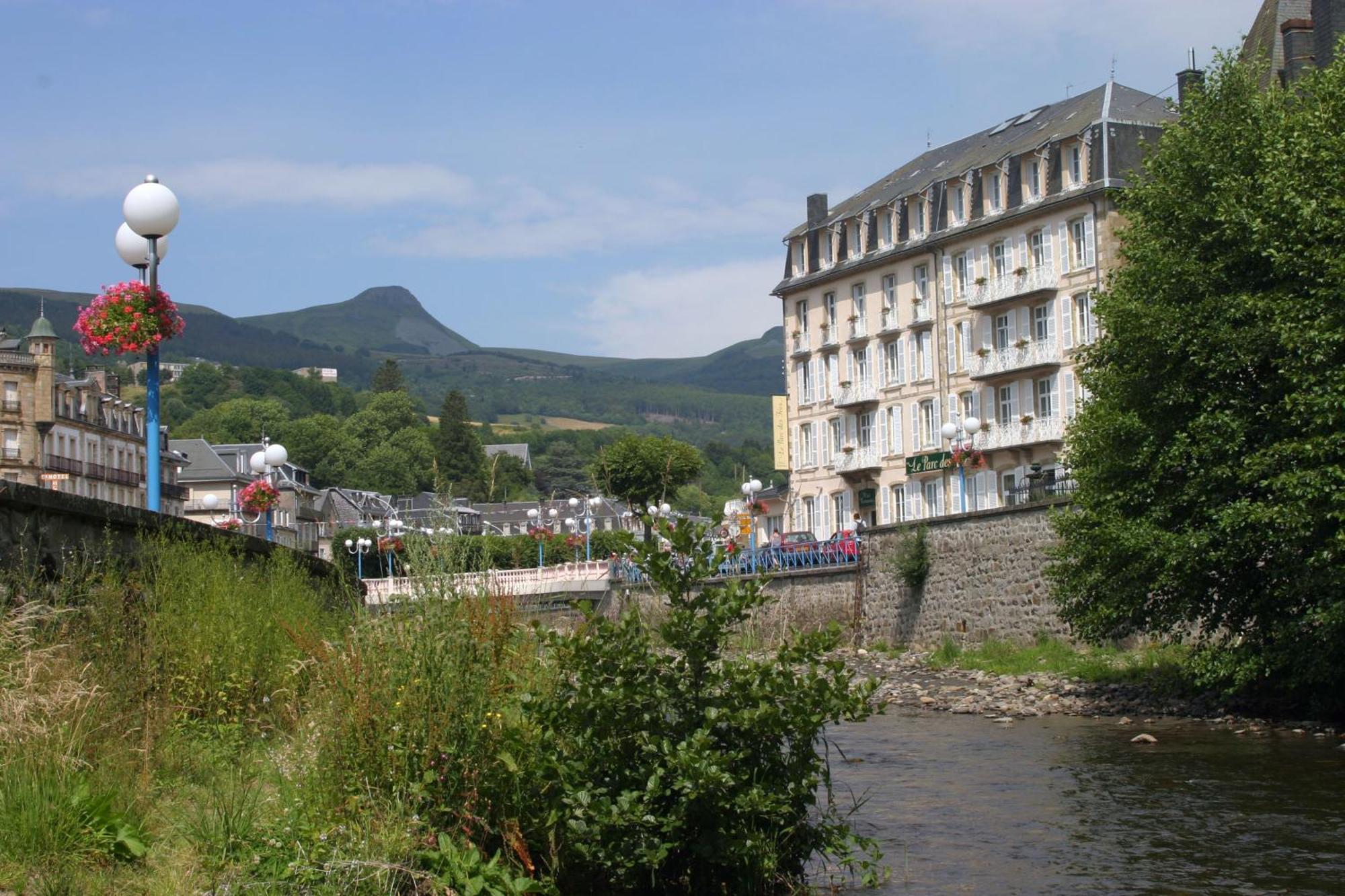 Le Parc Des Fees Hotel Retaurant & Spa La Bourboule Exterior photo