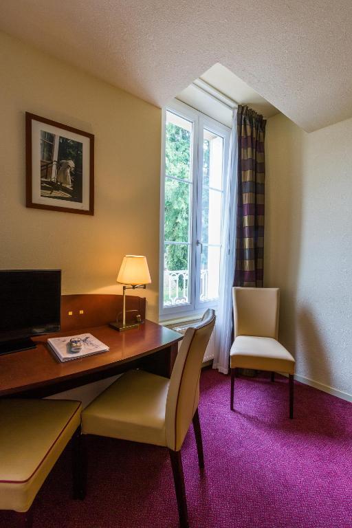 Le Parc Des Fees Hotel Retaurant & Spa La Bourboule Room photo